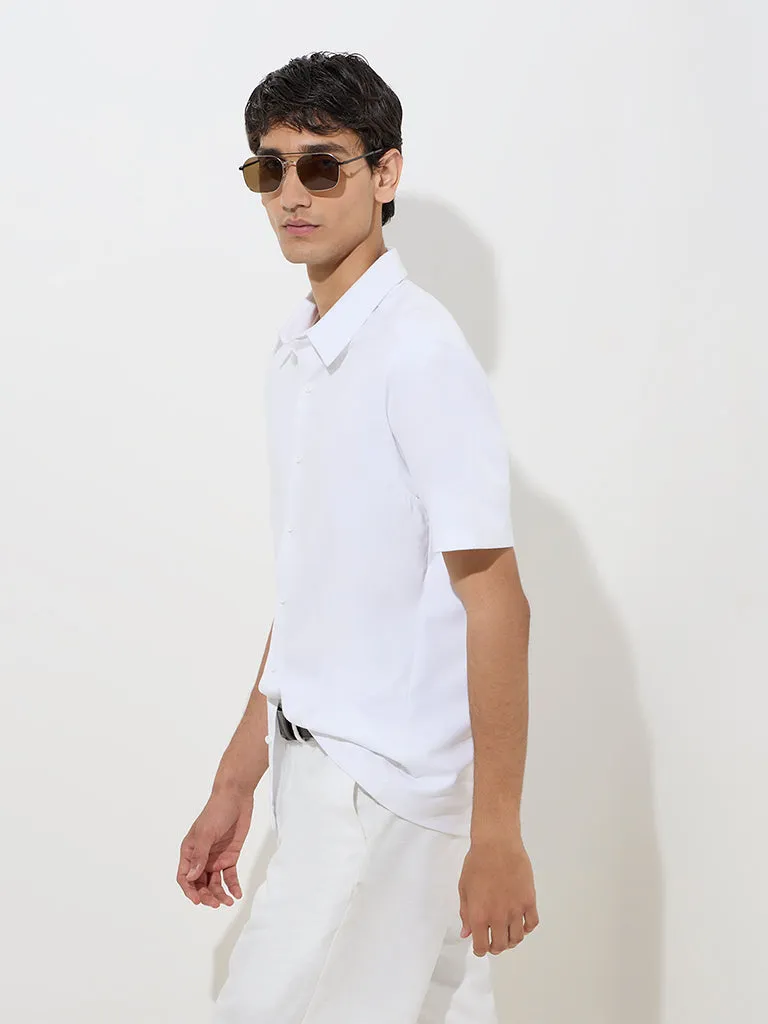 Ascot White Solid Relaxed-Fit Shirt