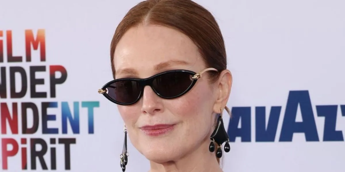 Bottega Veneta BV1390S 001 - As Seen On Julianne Moore