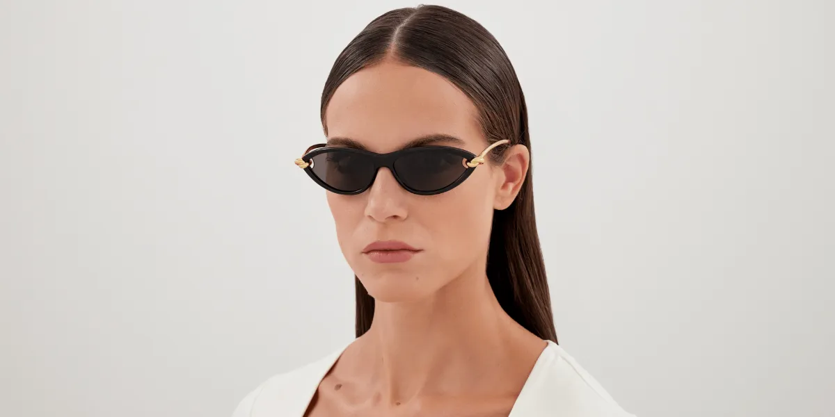 Bottega Veneta BV1390S 001 - As Seen On Julianne Moore