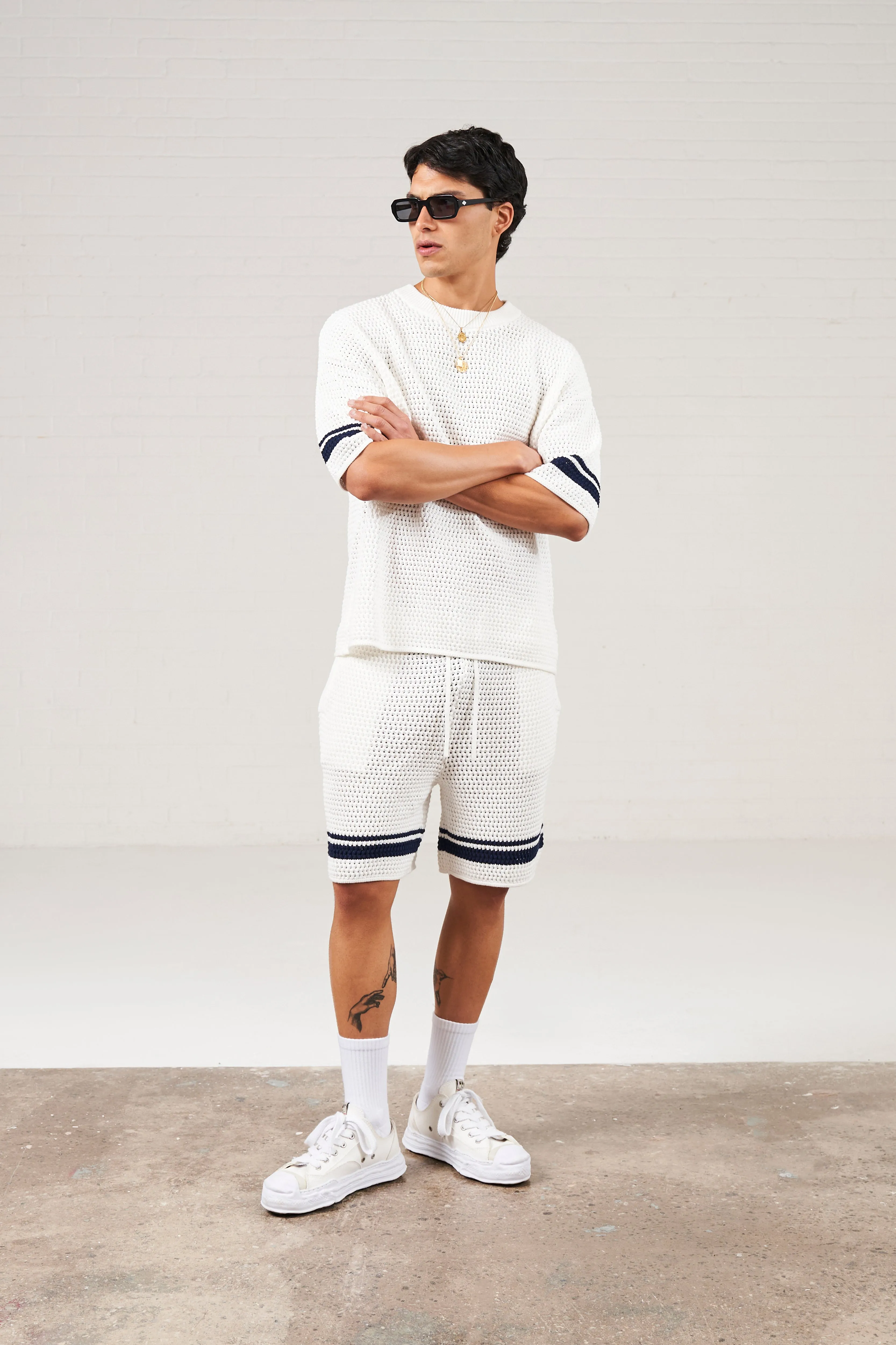 CROCHET KNITTED CONTRAST STRIPE SHORTS - WHITE