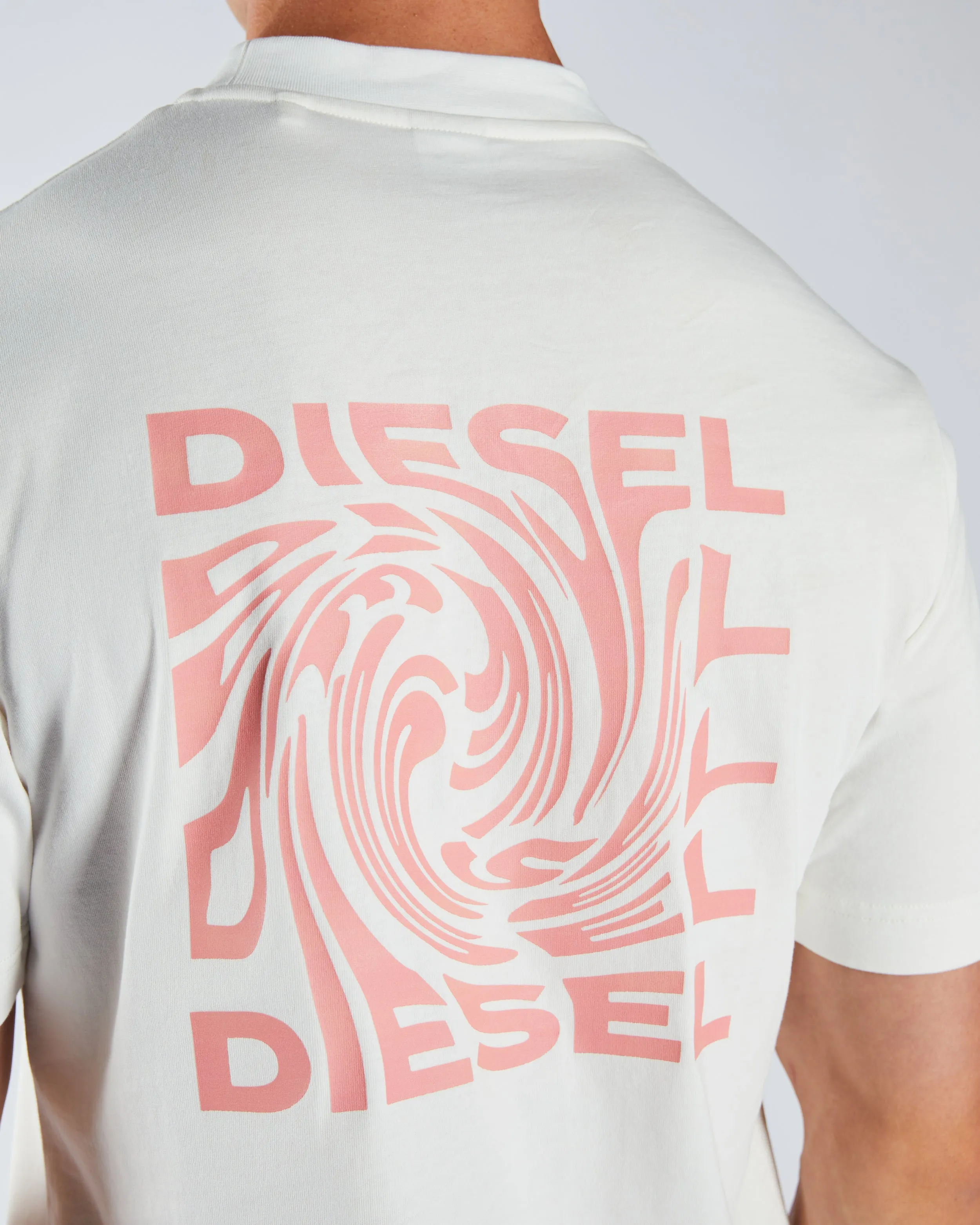 Immanuel Tee White Rum