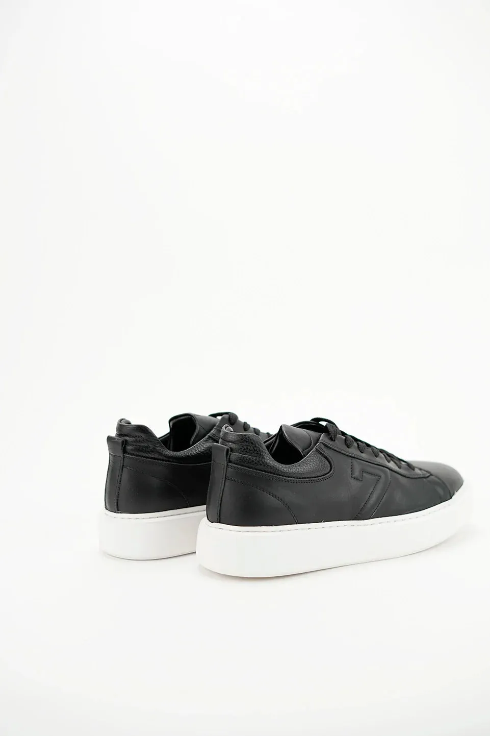 Leather Black Shoes With White Insole
