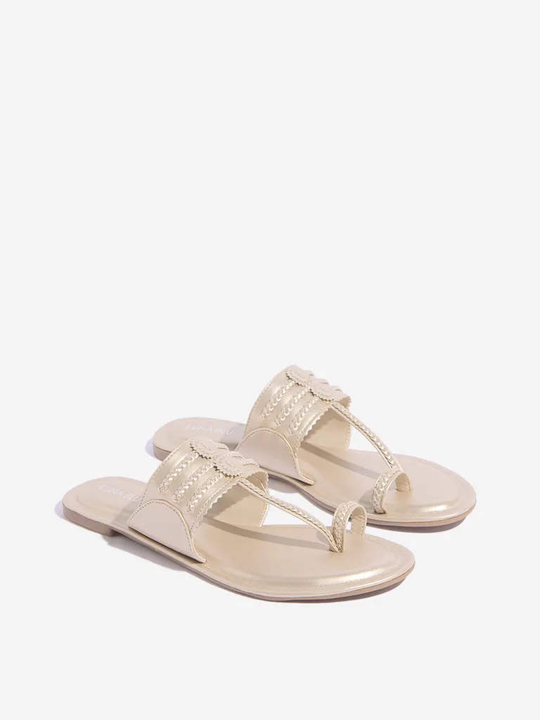 LUNA BLU Light Gold Kolhapuri Sandals