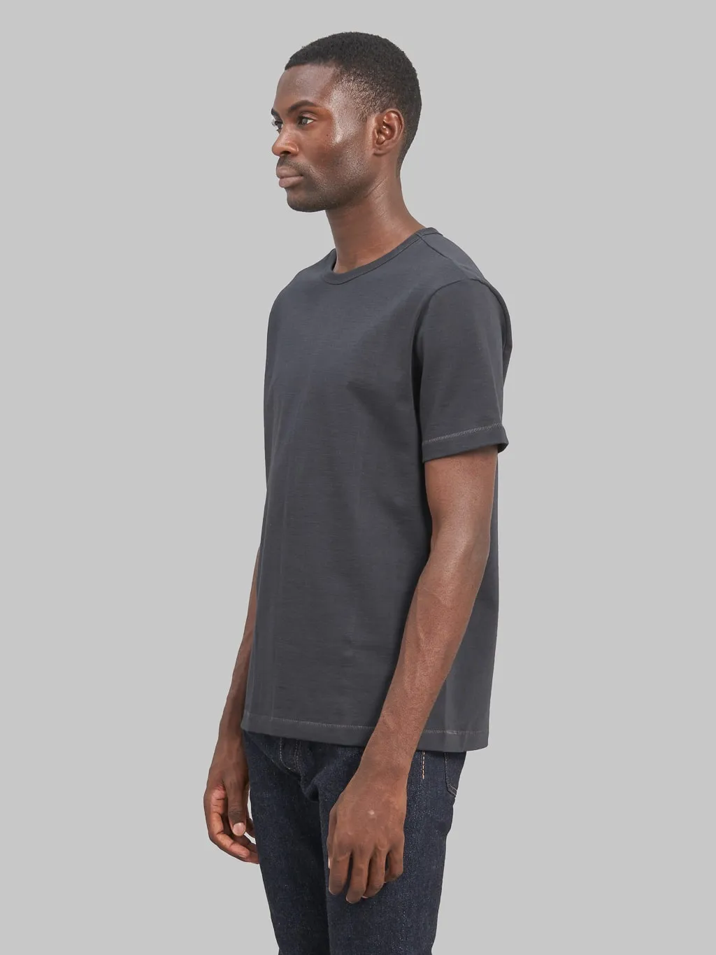 Merz b. Schwanen 215 2-Thread Heavyweight 7.2oz Crewneck Loopwheeled Classic Fit T-Shirt Charcoal
