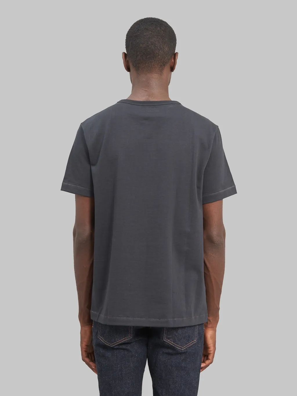 Merz b. Schwanen 215 2-Thread Heavyweight 7.2oz Crewneck Loopwheeled Classic Fit T-Shirt Charcoal