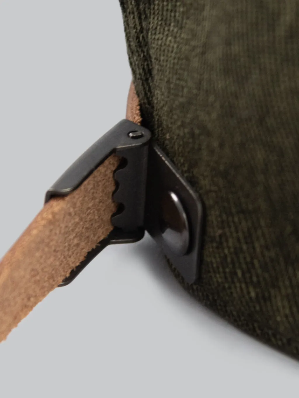 Mighty Shine Flip Cap C-Twill Khaki