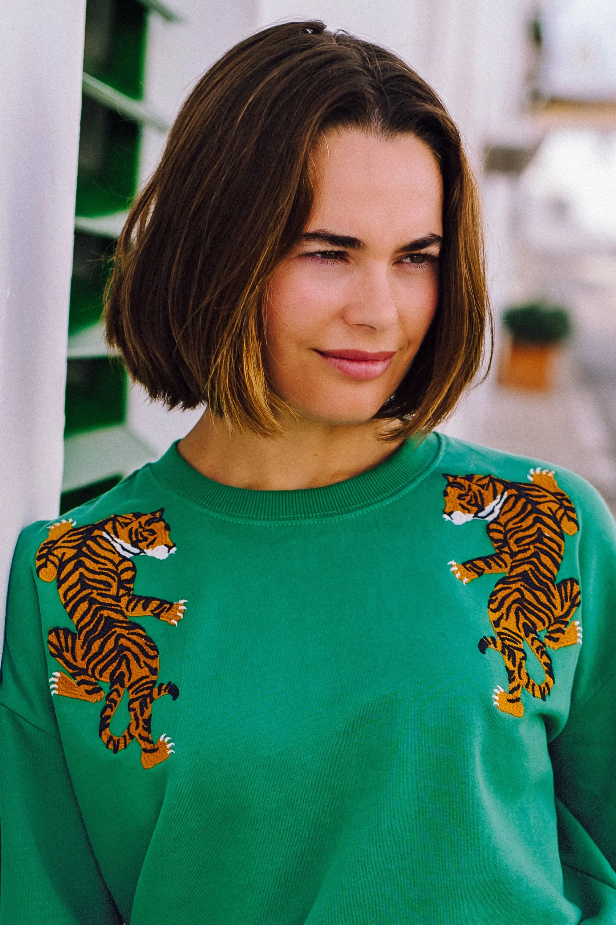 Noah Sweatshirt - Green. Climbing Tigers