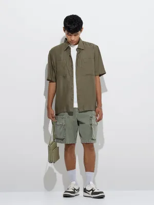 Nuon Olive Solid Relaxed-Fit Cotton Shirt