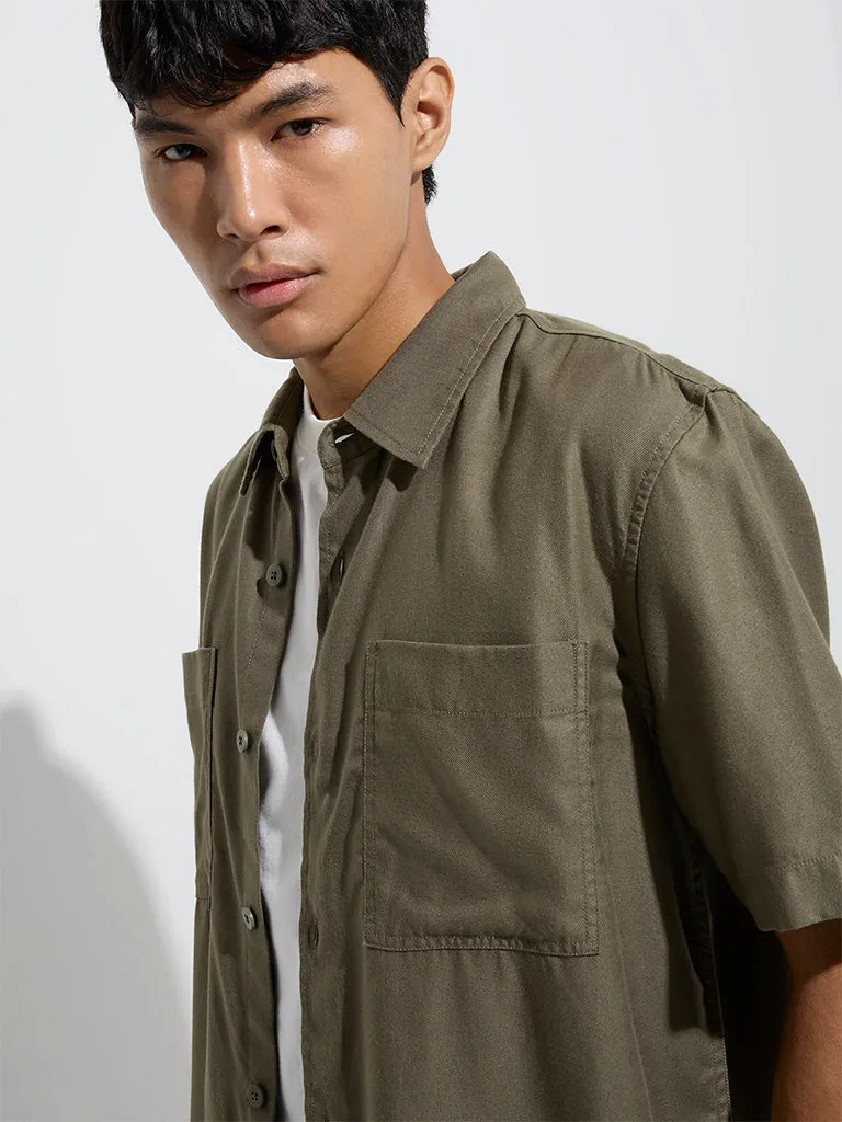 Nuon Olive Solid Relaxed-Fit Cotton Shirt