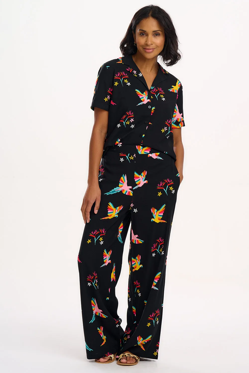 Odele Shirt - Black. Rainbow Parrots