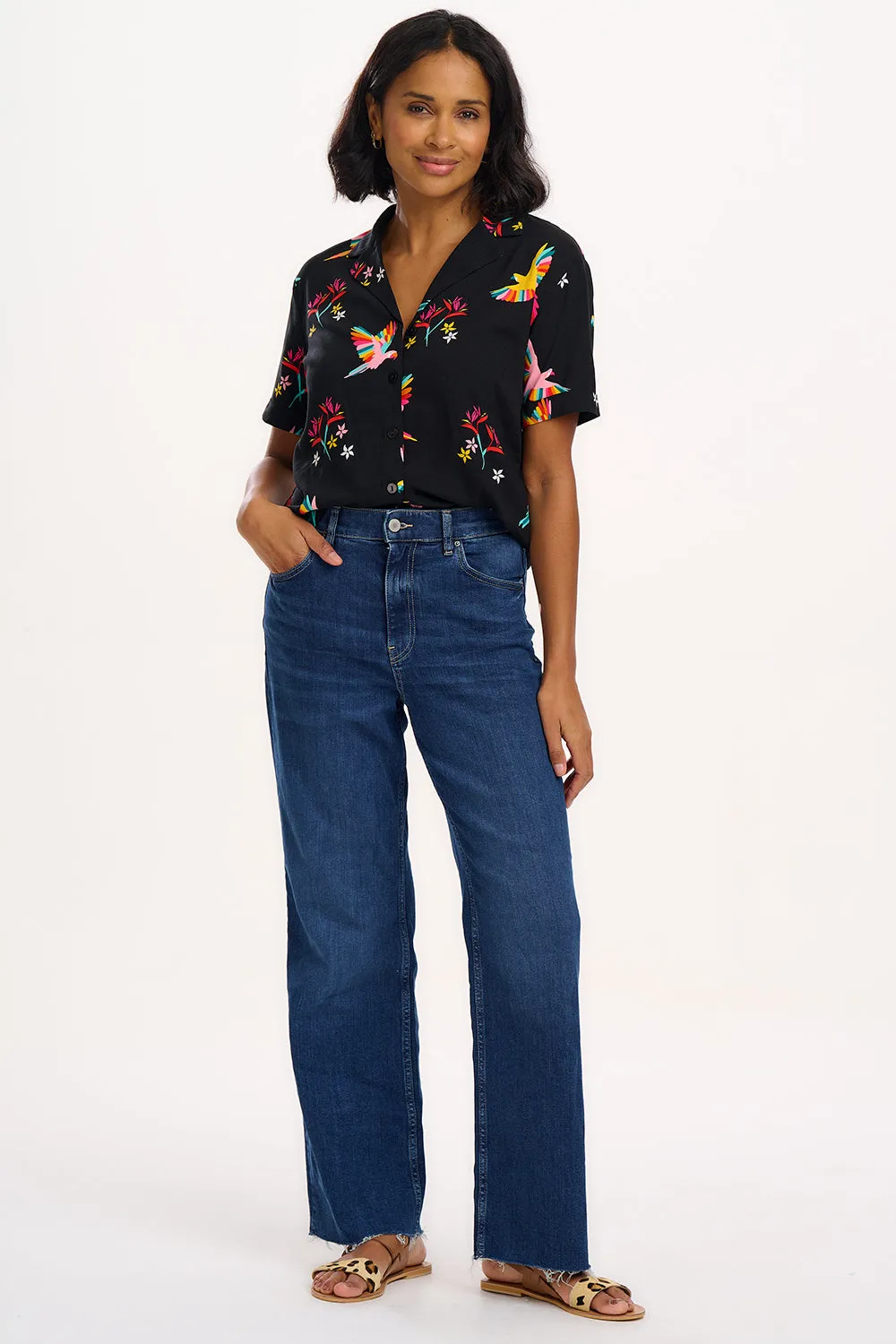 Odele Shirt - Black. Rainbow Parrots