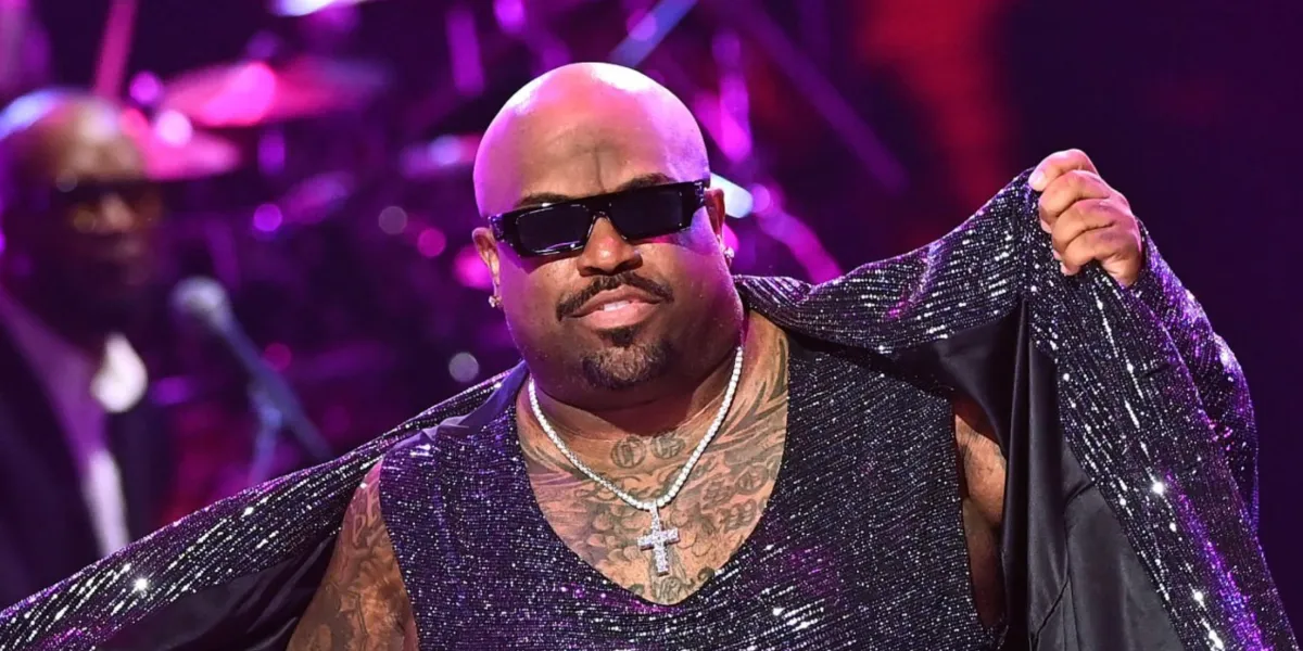 Off-White Vancouver OERI13F 1007 with White Logo - As Seen On CeeLo Green