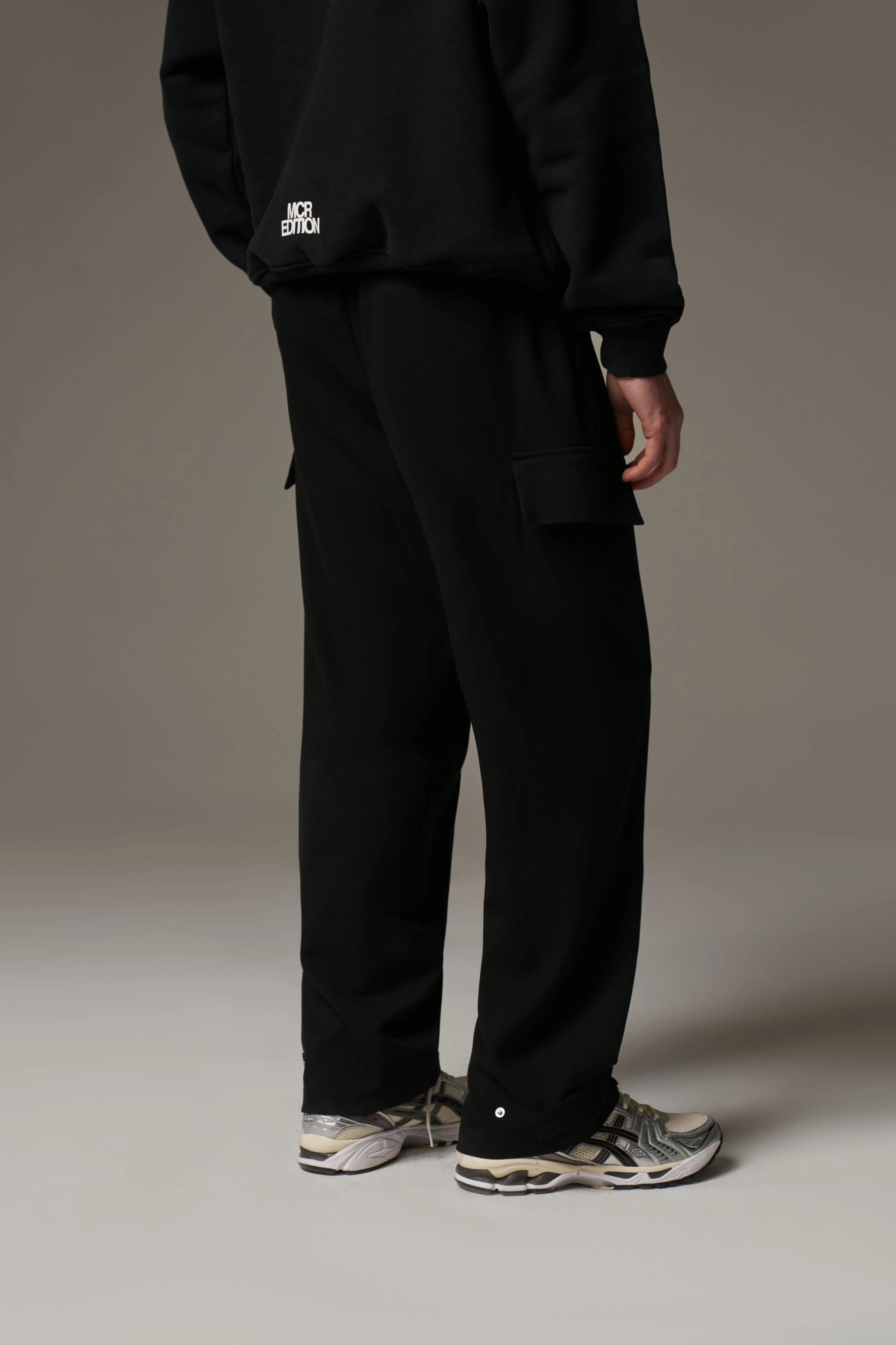 PLEATED WIDE LEG TROUSER - BLACK