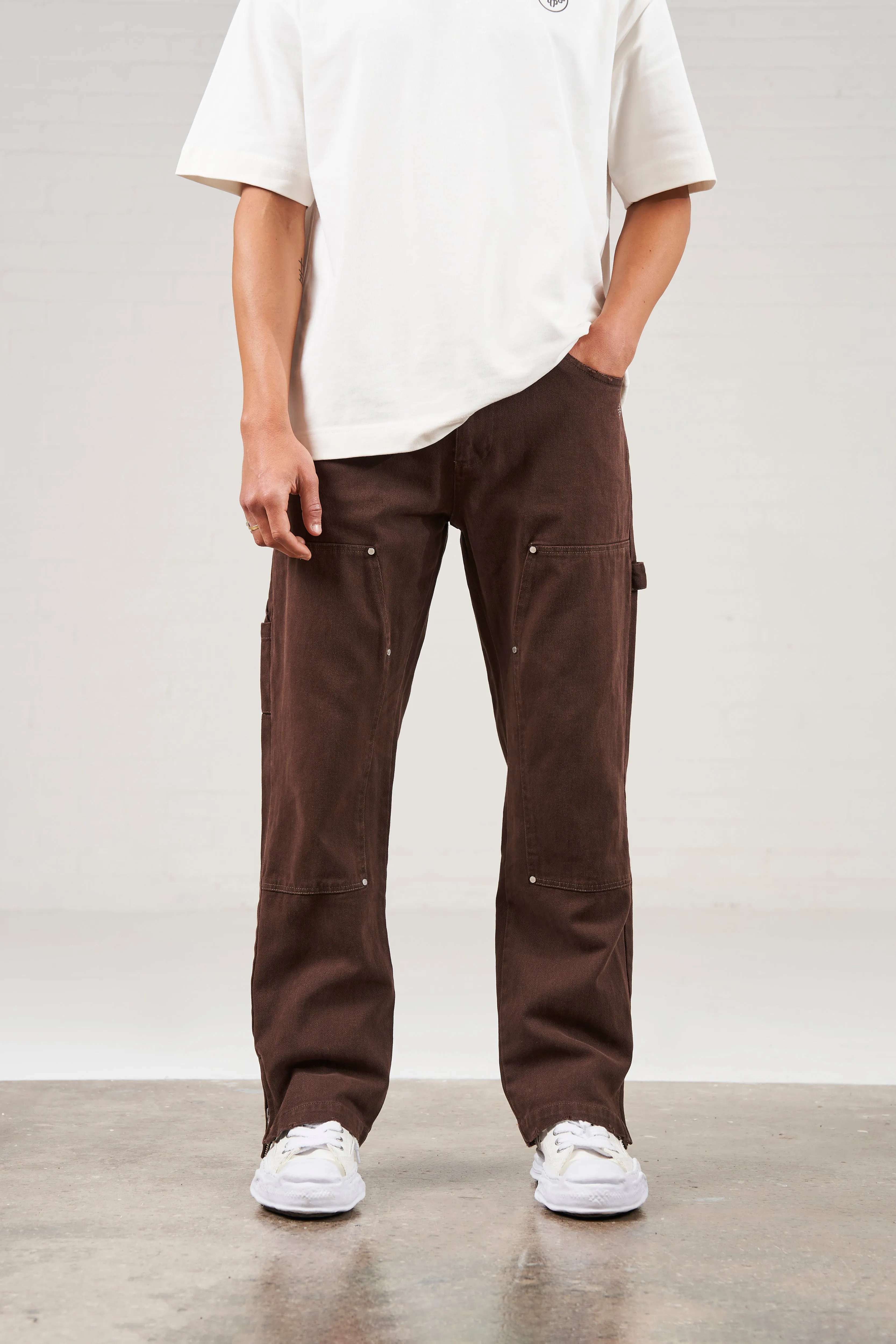 TWILL RIVET DETAIL CARPENTER PANT - DARK BROWN