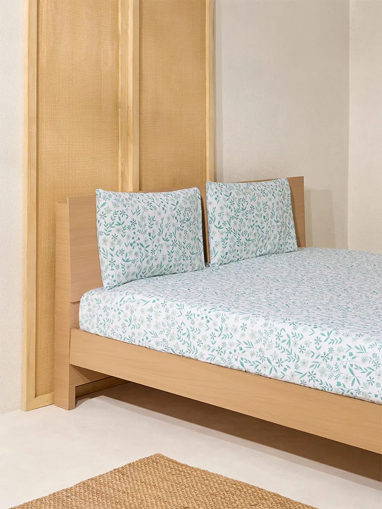 Westside Home Blue Floral Design King Bed Flat Sheet and Pillowcase Set