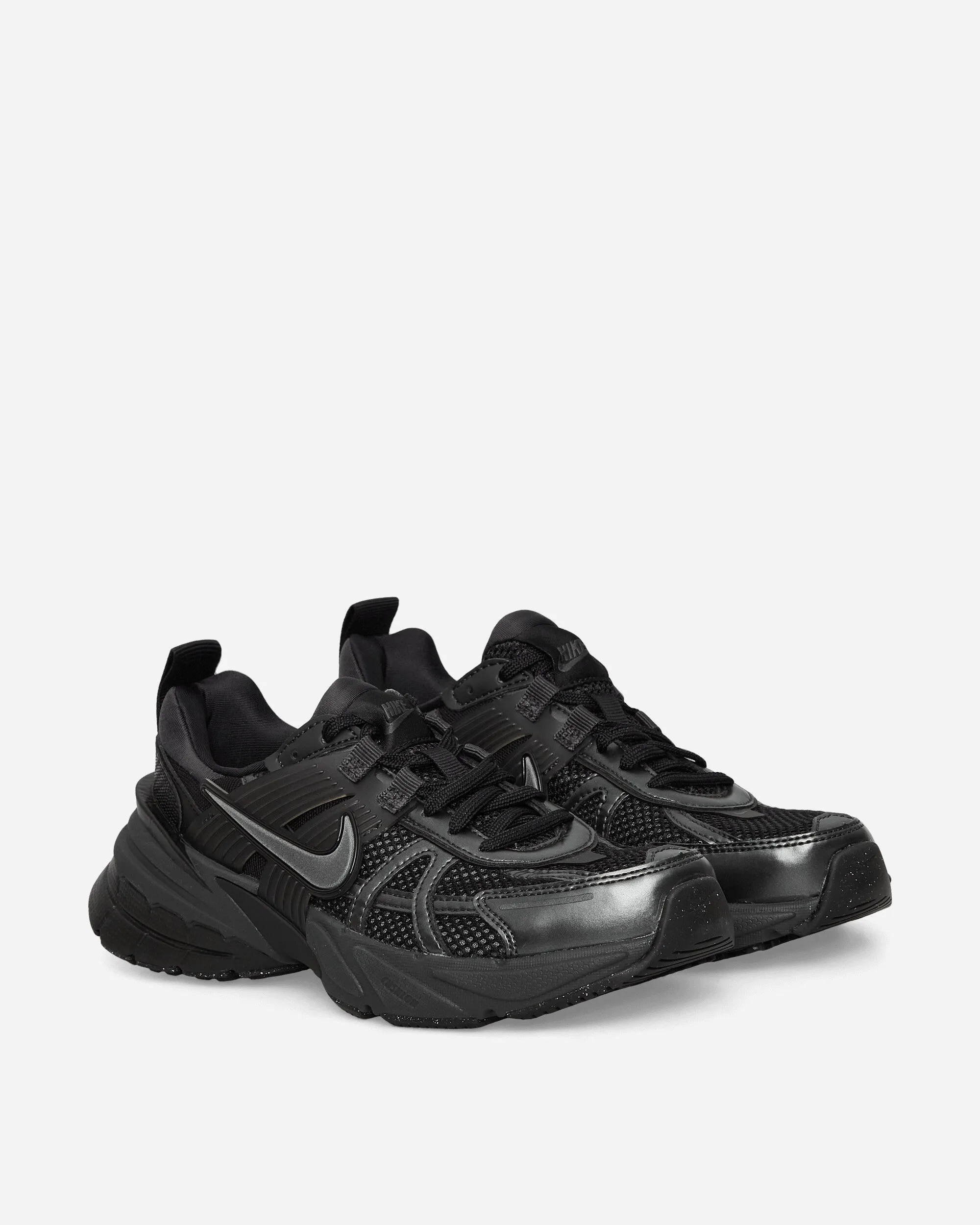 Women's V2K Run Sneakers Black / Dark Smoke Grey